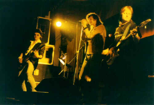 V akci / březen 1999
