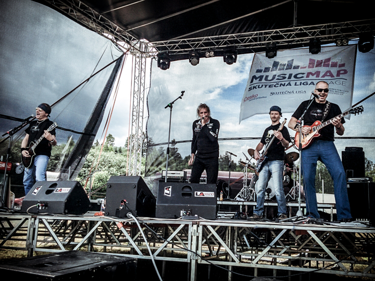 Basinfirefest ve Spáleném Poříčí / červenec 2017