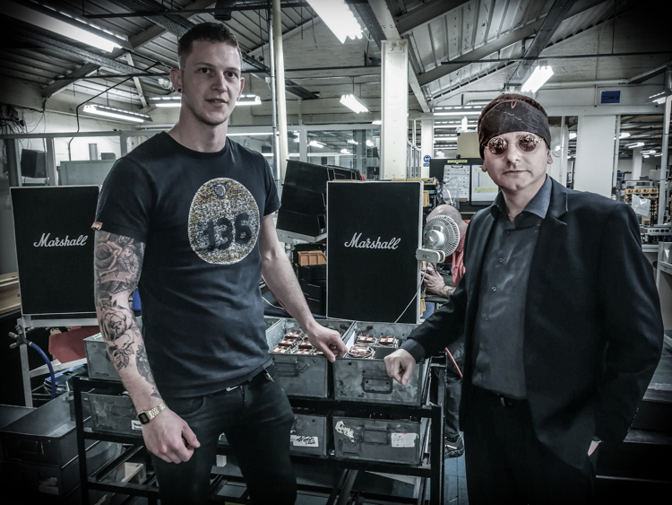 Na návštěvě v Marshall Amps v Milton Keynes, Anglie / leden 2018